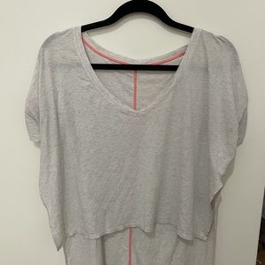 Lululemon t-shirt